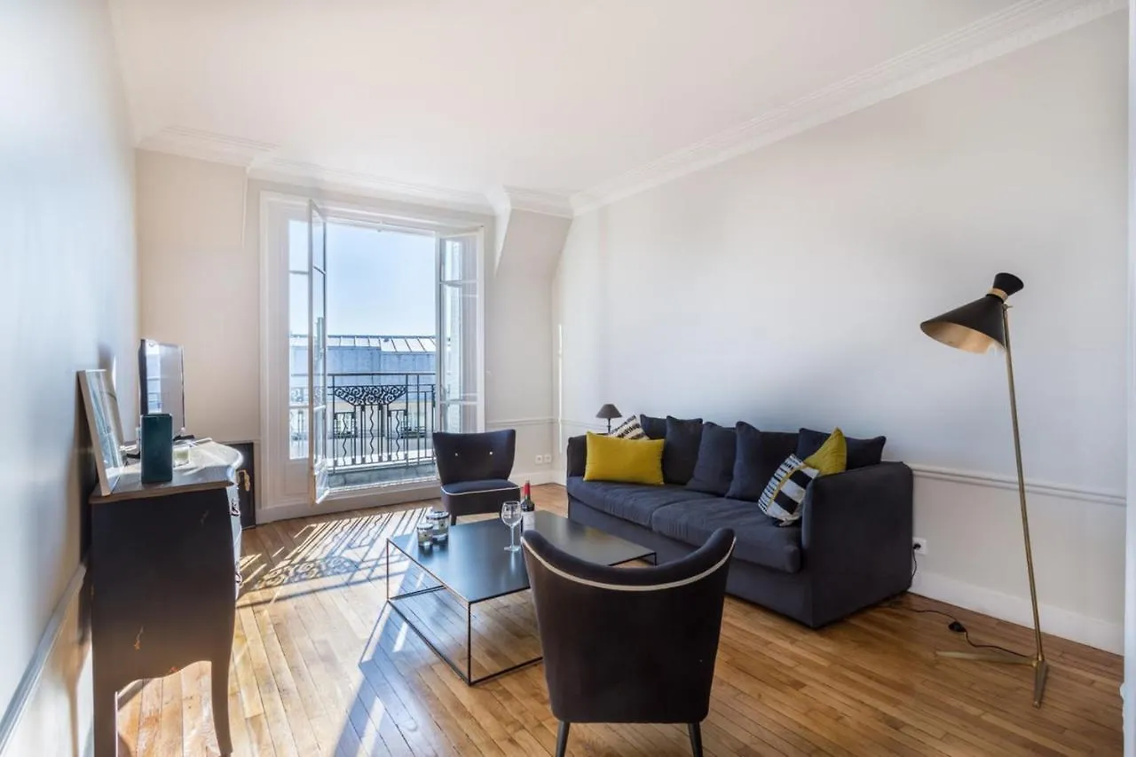 Guestready - Designer - Eiffel Tower View! Appartement Parijs